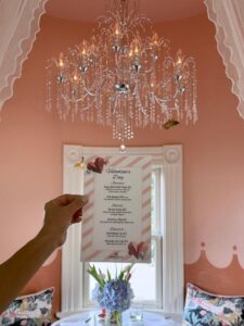 Nhà hàng Nam Vịnh có thực đơn phong phú cho Ngày Lễ Tình Nhân