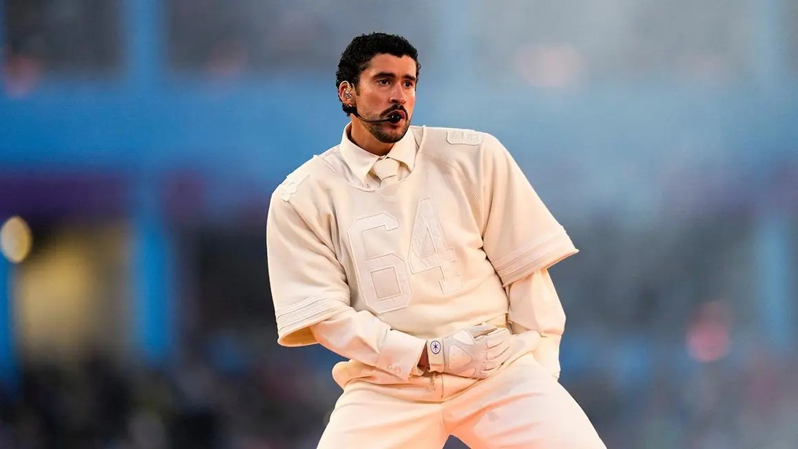 Màn trình diễn Super Bowl của Bad Bunny gây tranh cãi, chia rẽ người xem