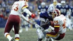 Barry Wilburn, cựu cầu thủ ghi bàn Super Bowl, qua đời ở tuổi 62