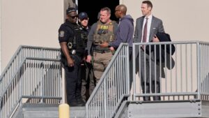 Hạt Fulton nộp đơn yêu cầu trả lại vật liệu bầu cử năm 2020 bị FBI tịch thu