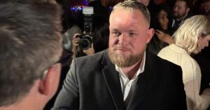 Dân chủ Taylor Rehmet Thắng Lớn Tại Tarrant County, Texas