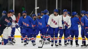 Lịch thi đấu Mùa Đông 2026: Cách xem khúc côn cầu