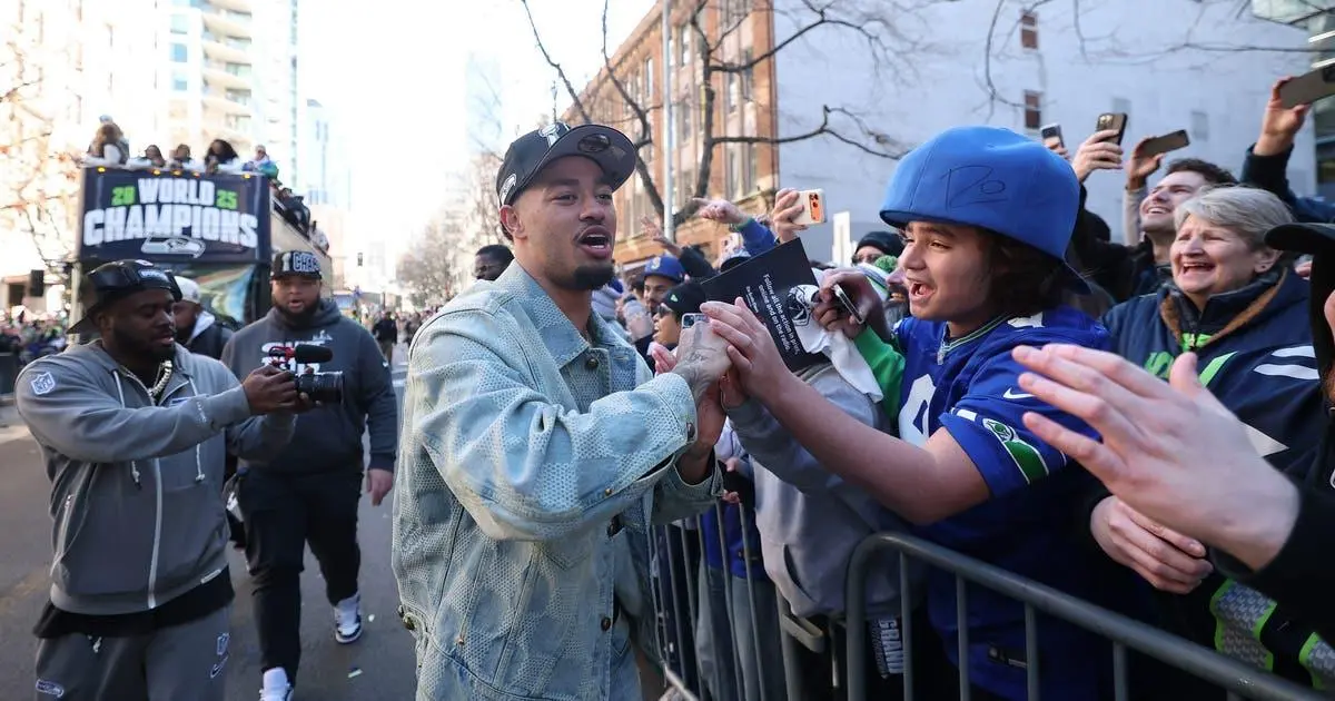 14.481 Học Sinh Seattle Vắng Mặt Trong Ngày Diễu Hành Super Bowl