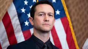 Joseph Gordon-Levitt lên tiếng chỉ trích Big Tech về vấn đề an toàn trẻ em
