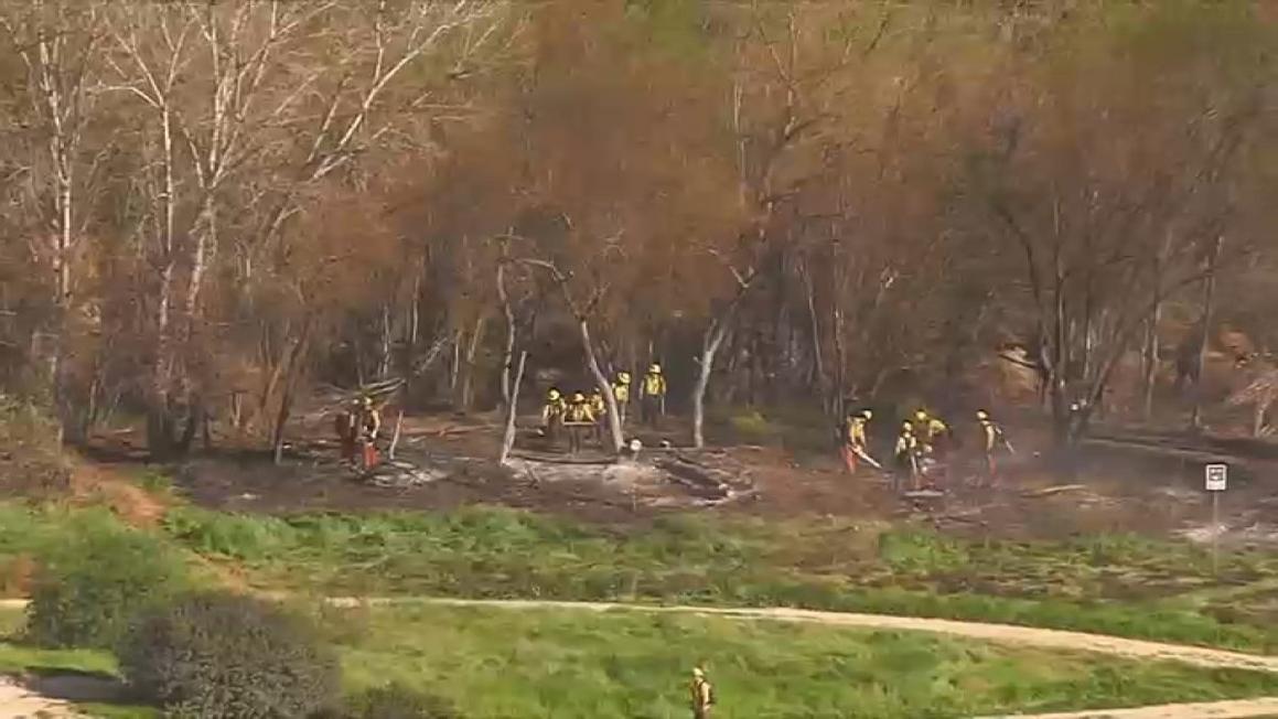 lake balboa park fire 2426