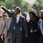 02-11-1990: Nelson Mandela được trả tự do sau 27 năm tù giam