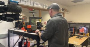 Cộng đồng yêu thích máy in 3D lo ngại về dự luật súng “ma” tại Washington