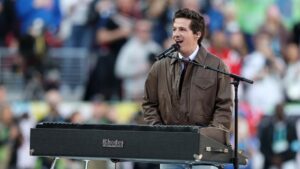 Siêu sao đổ bộ Super Bowl 2026: Từ Chris Pratt đến Jon Bon Jovi