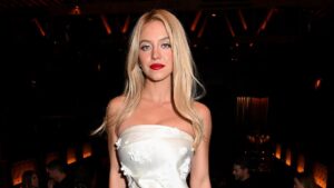 Sydney Sweeney chia sẻ về tình yêu, sự nghiệp và việc ra mắt dòng đồ lót mới 12 Sydney Sweeney chia sẻ về tình yêu, sự nghiệp và việc ra mắt dòng đồ lót mới