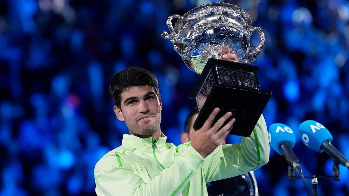 Carlos Alcaraz làm nên lịch sử quần vợt với chức vô địch Australian Open 1 tennis carlos alcaraz 020126 1