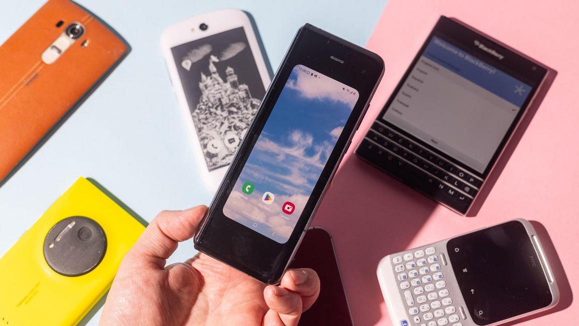 Những Điện Thoại Lạ Lùng Nhất Từng Ra Mắt 1 weird phones cnet