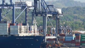 Công ty Hồng Kông bắt đầu thủ tục trọng tài về phán quyết chống lại hợp đồng cảng Kênh đào Panama