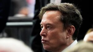 Elon Musk Hợp Nhất Công Ty Tên Lửa và AI Trước Kế Hoạch IPO Khủng