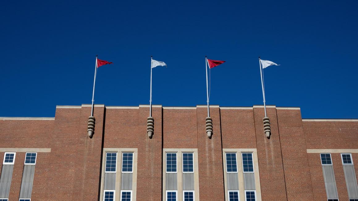 Thêm 17 cựu vận động viên Đại học bang Bắc Carolina kiện cáo buộc lạm dụng tình dục 1