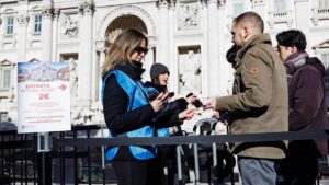 Roma áp dụng phí tham quan Đài phun nước Trevi để quản lý du khách