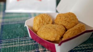 Các chuỗi cửa hàng ăn nhanh tung ra thực đơn đặc biệt cho ngày Lễ Tình Nhân