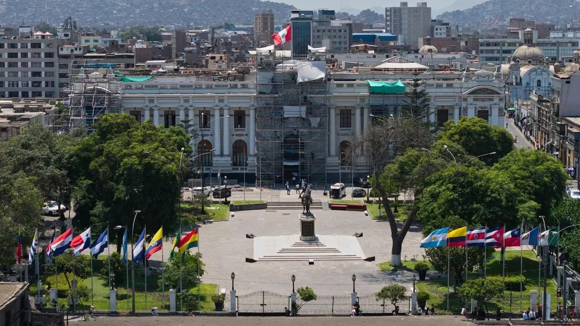Quốc Hội Peru cách chức Tổng thống lâm thời