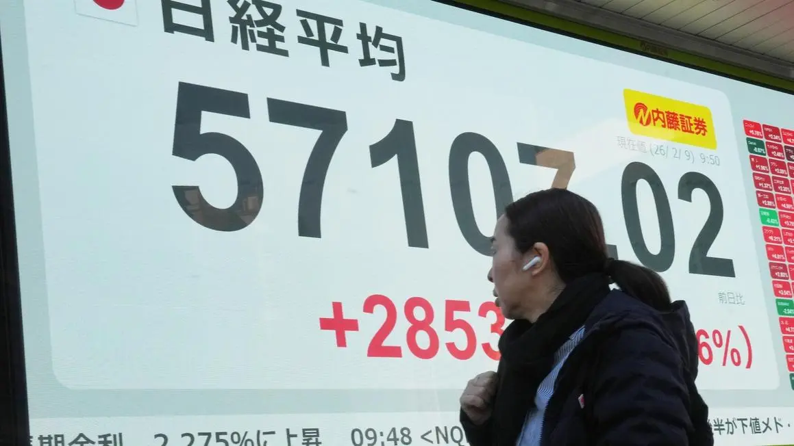 Chỉ số Nikkei 225 của Tokyo tăng vọt sau khi đảng cầm quyền của Thủ tướng Takaichi giành đa số áp đảo trong bầu cử