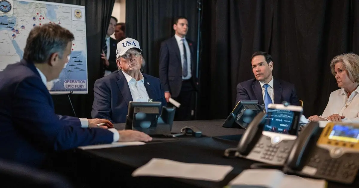 Tổng Thống Trump nhận báo cáo hàng ngày về chiến tranh Iran qua video