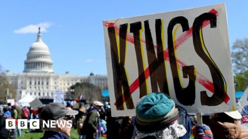 Người biểu tình phản đối chính quyền Tổng Thống Trump khắp nước Mỹ
