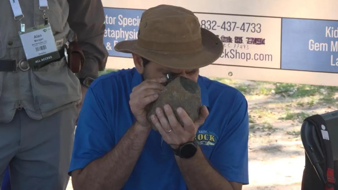 Chuyên gia xác nhận mảnh thiên thạch sau sự kiện vũ trụ hiếm hoi ở khu vực Houston