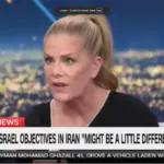 Bình luận viên CNN tranh cãi về việc chi tiêu quốc phòng và chăm sóc sức khỏe