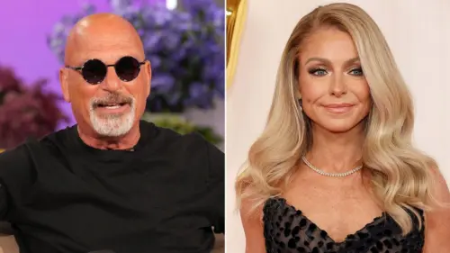 Howie Mandel phản ứng khi Kelly Ripa nói “trông bạn vẫn ổn dù đã 70 tuổi”