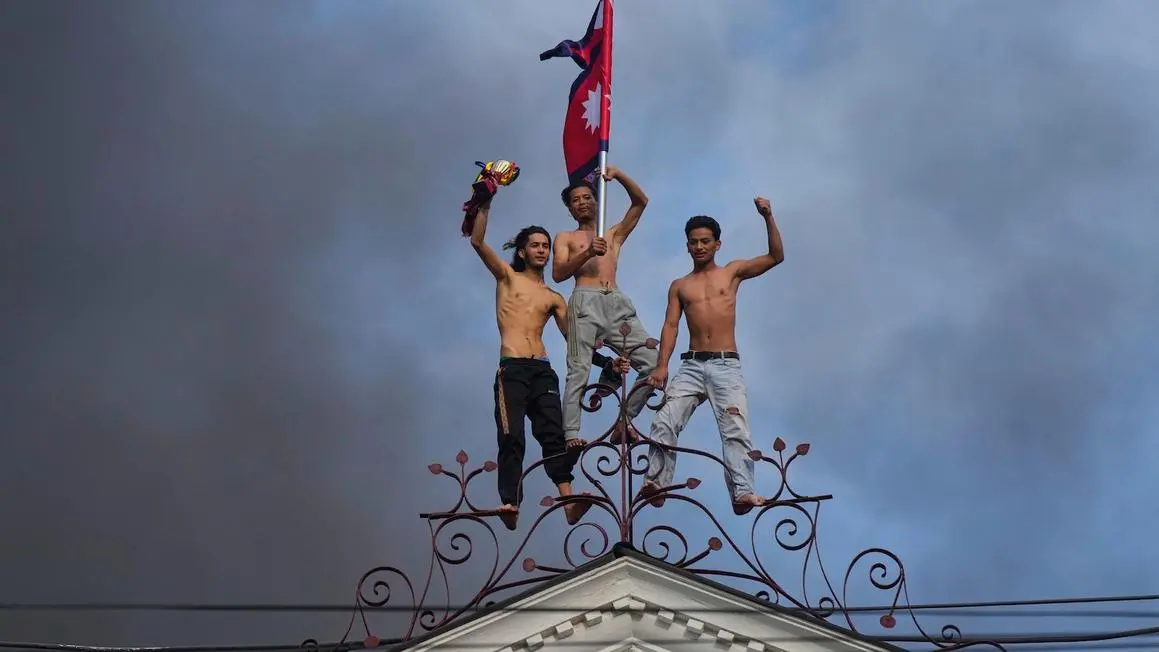 Nepal Bầu Cử Lần Đầu Sau Cuộc Biểu Tình Lật Đổ Chính Phủ Cũ