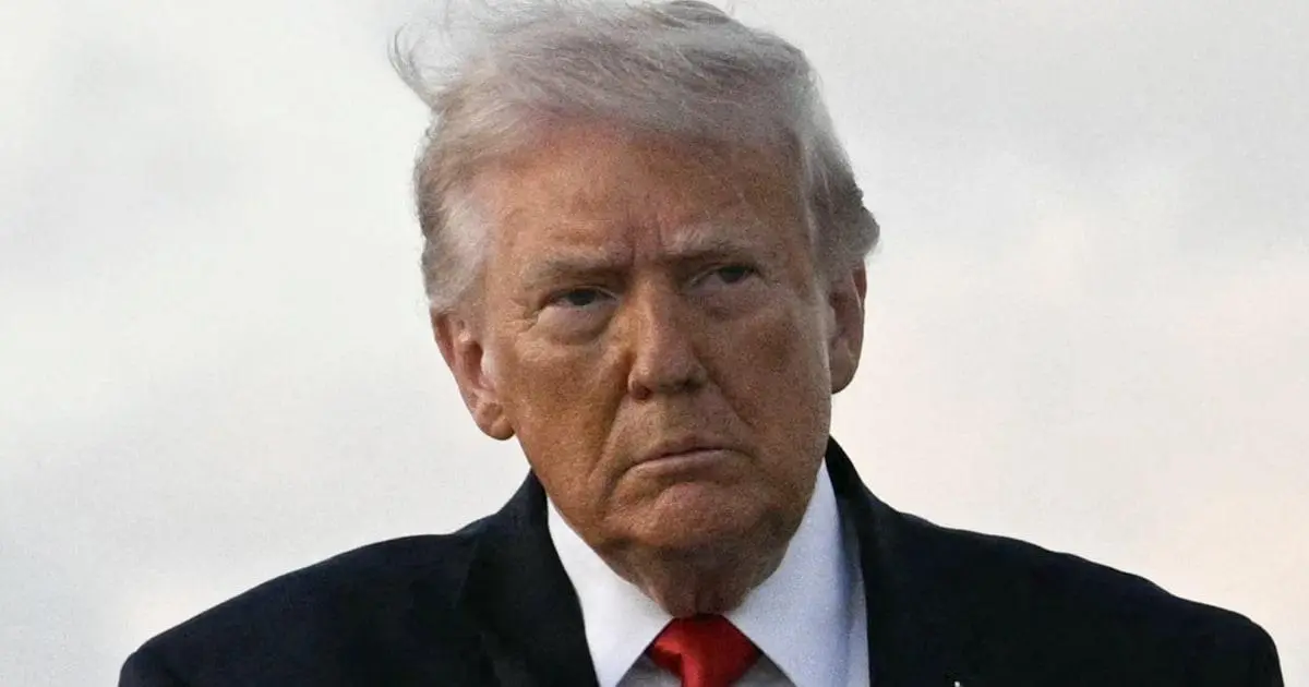 Tổng Thống Trump Thông Báo Phong Tỏa Eo Biển Hormuz Sau Đàm Phán Hòa Bình Thất Bại