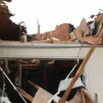 Tornado dữ dội tàn phá nhiều bang miền Trung nước Mỹ