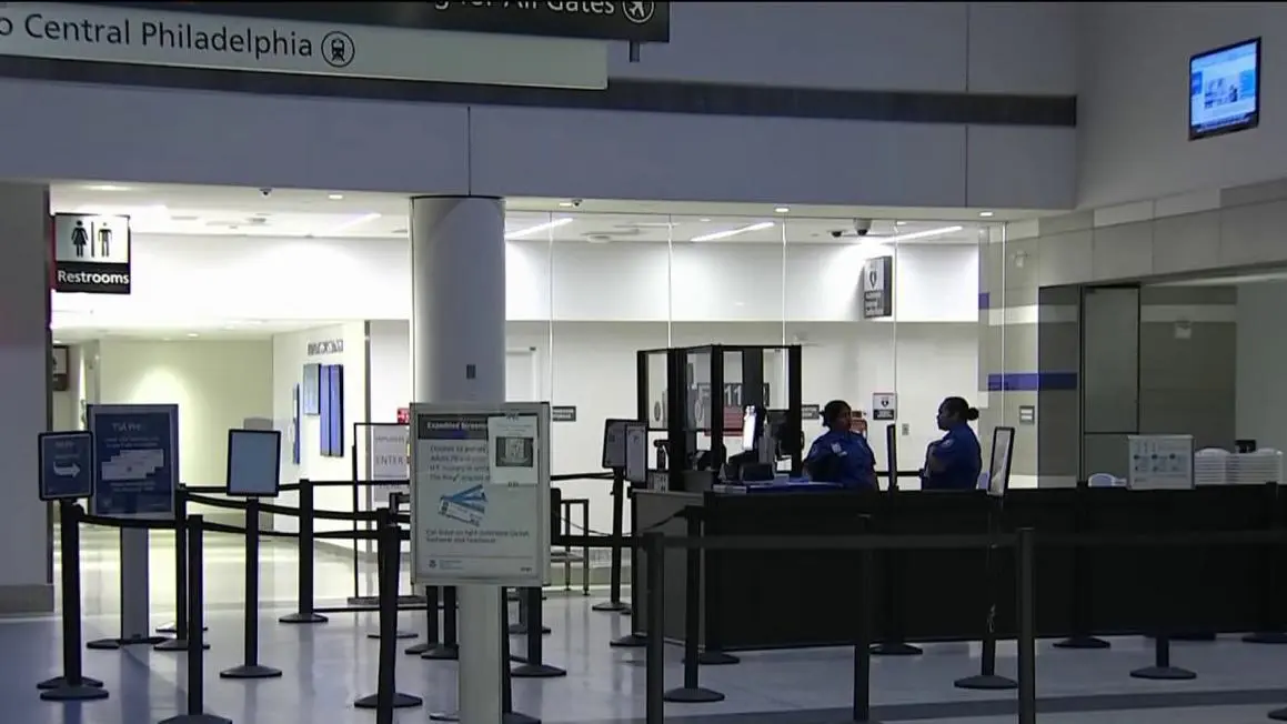 Sân bay Quốc tế Philadelphia mở lại tất cả các điểm kiểm tra TSA