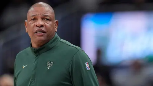 Milwaukee Bucks sa thải HLV Doc Rivers sau khi trượt NBA Playoffs