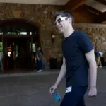 Dự án World của Sam Altman mở rộng đế chế xác minh con người, điểm đến đầu tiên là Tinder