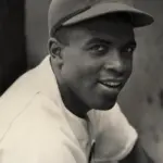 UCLA ra mắt đồng phục bóng chày đặc biệt nhân Ngày Jackie Robinson