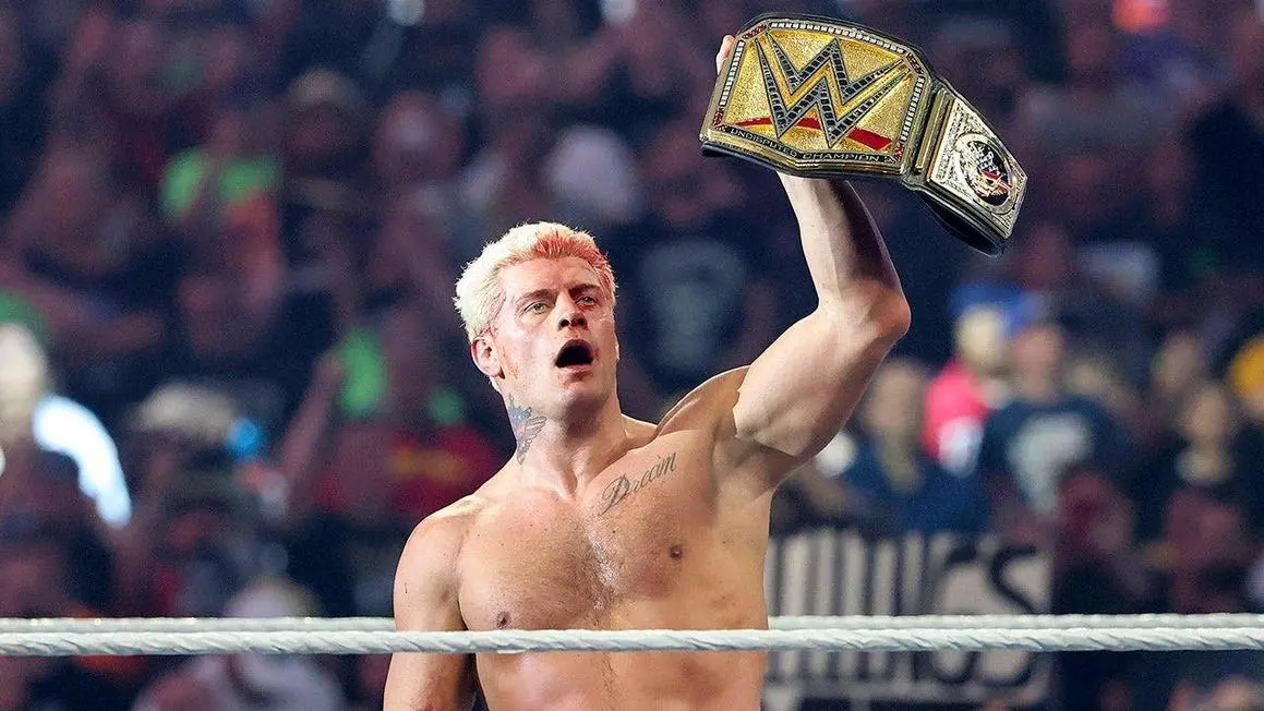Cody Rhodes bị thương mắt sau trận đấu với Randy Orton tại WrestleMania 42