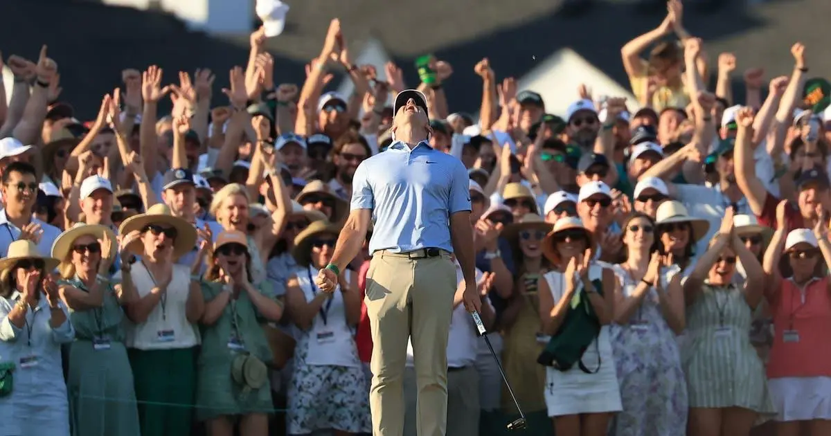 Rory McIlroy Giành Lại Áo Xanh Masters, Lần Thứ Hai Liên Tiếp Vô Địch Giải Đấu