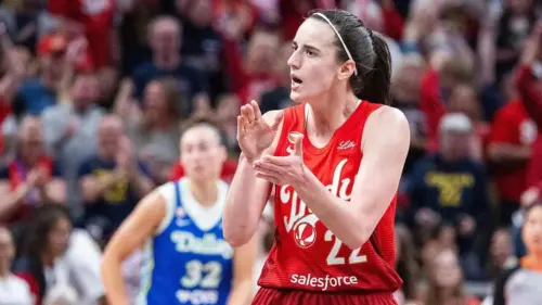 LeBron James Chúc Mừng Caitlin Clark Vì Kỷ Lục Mới Tại WNBA