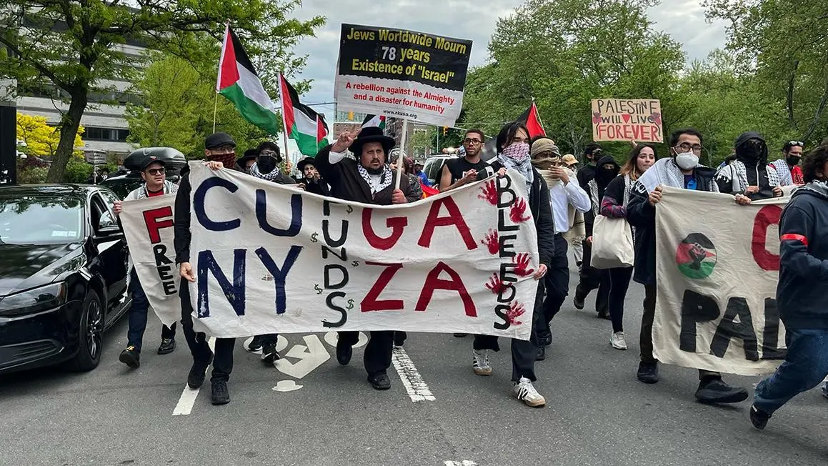 Biểu tình chống Israel tại New York hô hào ủng hộ Hamas, yêu cầu thay đổi từ Thị trưởng Mamdani