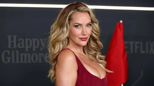 Paige Spiranac Tiếp tục Tạo Nội Dung Golf Đột Phá Năm 2026