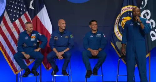 NASA công bố phi hành đoàn mới cho sứ mệnh Artemis III