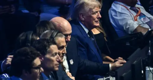 Khán giả tại UFC Freedom 250 hát mừng sinh nhật Tổng Thống Trump