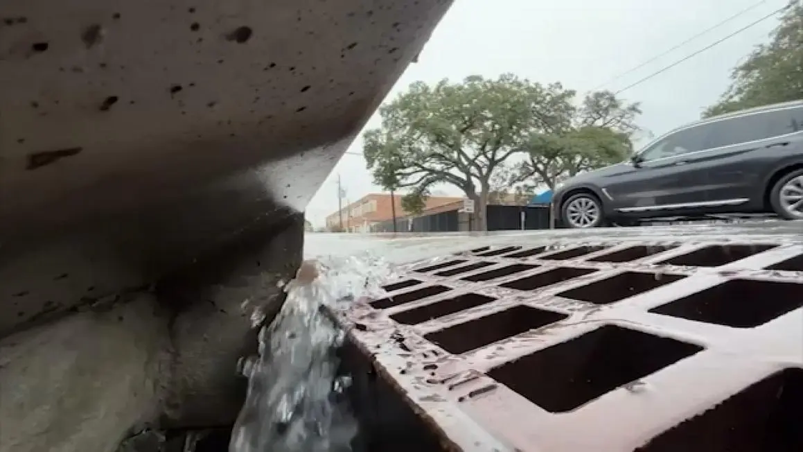 Thành phố Houston dự kiến phê duyệt 35 triệu USD cho các dự án đường sá và thoát nước mới