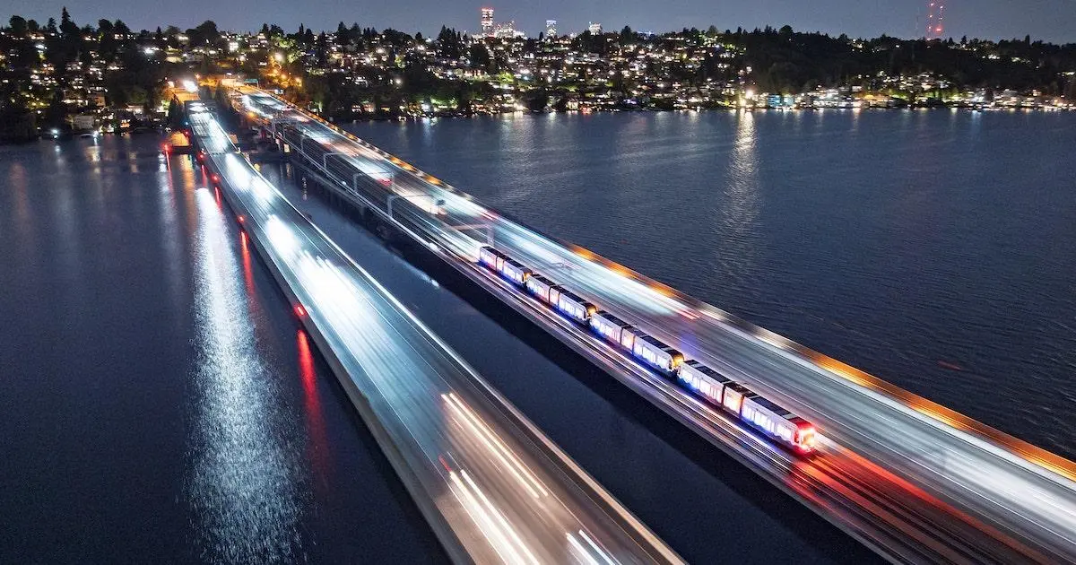 Hướng dẫn di chuyển bằng Sound Transit đến Sân vận động Seattle trong dịp World Cup