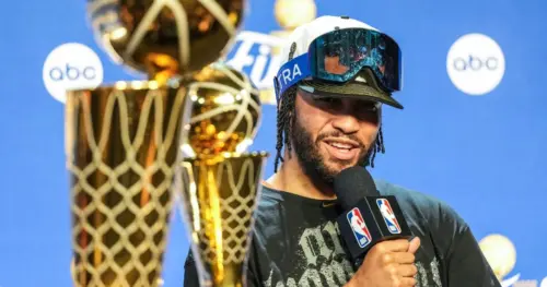 Jalen Brunson Đã Chứng Minh Điều Ngược Lại Sau Khi Được Xem Là “Quá Nhỏ” Để Dẫn Dắt Đội Vô Địch