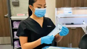 Các khu học chánh địa phương chuẩn bị học sinh cho sự nghiệp khoa học sức khỏe tương lai