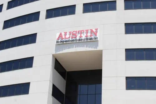 Thâm hụt ngân sách dự kiến của Austin ISD tăng lên 95 triệu đô la trước cuộc bỏ phiếu