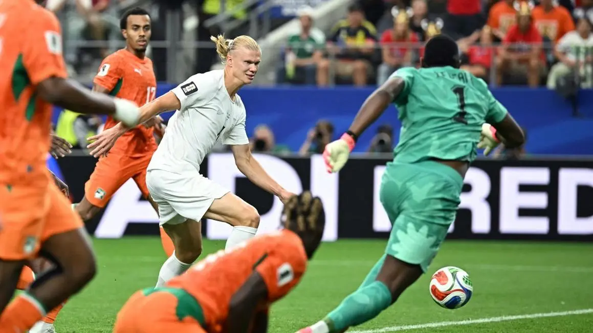 Erling Haaland giữ hy vọng cho Na Uy tại World Cup với bàn thắng muộn vào lưới Bờ Biển Ngà