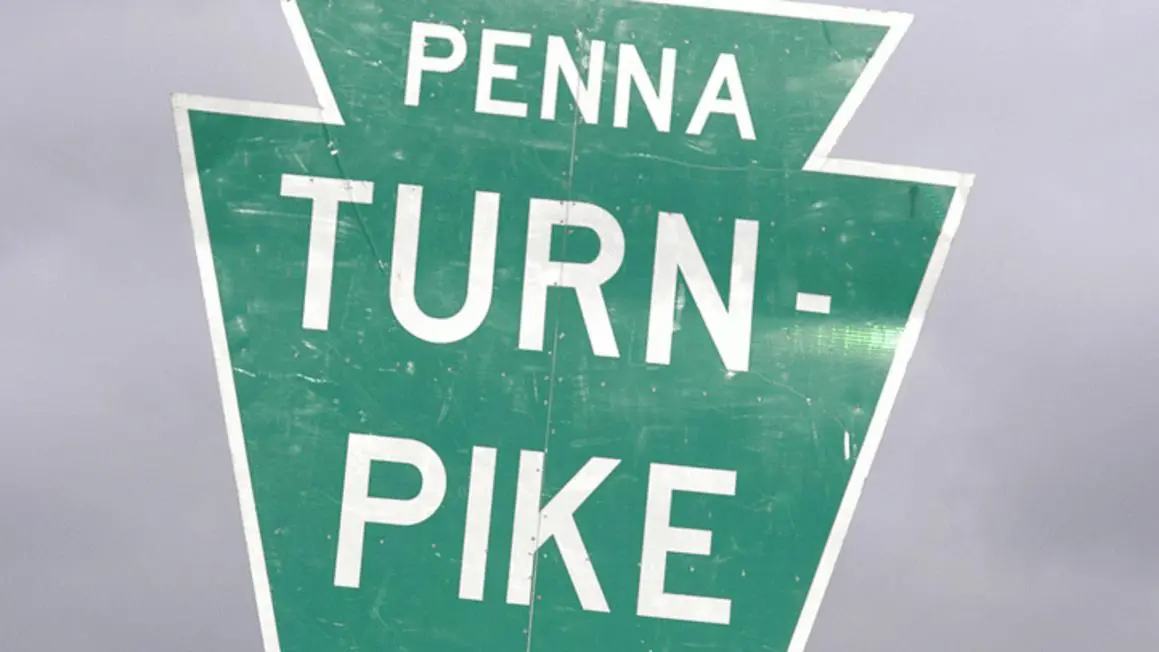 Nam thanh niên tử vong sau tai nạn giao thông trên Xa lộ Pennsylvania