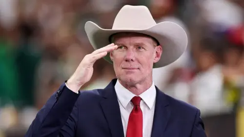 Alexi Lalas xúc động khi xem Quốc ca Mỹ tại World Cup 2026