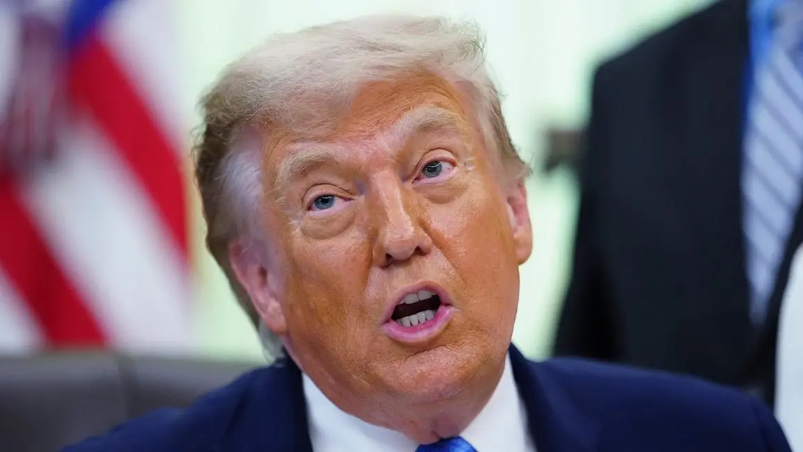 Tổng Thống Trump: Hơn 100 Triệu Thùng Dầu, 200 Tàu An Toàn Qua Eo Biển Hormuz